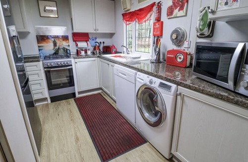 Attleborough House | The Lodge, Old Buckenham