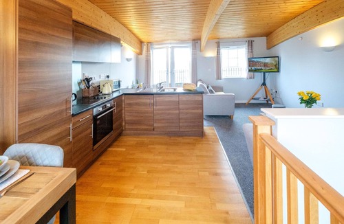 Leiston Cottage | The Loft - sleeps 6 guests in 3 bedrooms