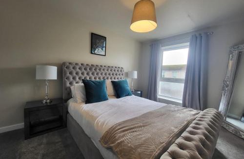 Kilmarnock House | The MacIntyre - Coorie Doon Stays