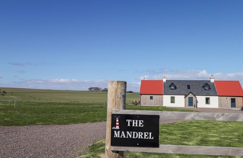 Tain House | THE MANDREL, pet friendly, with open fire in Portmahomack