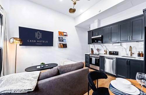 Grange Park Apartment | The McCaul | Cozy Queen Suite Near MAJOR INTERNATIONAL SPORTING EVENT 2026