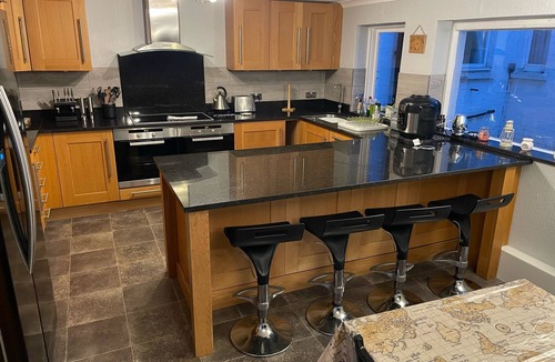 Ashford Cottage | 'The Mews' converted Manor mews situated in a central location with a rural feel
