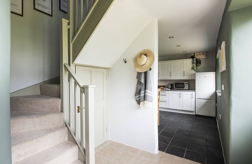 Winnard's Perch Cottage | The Mill at Bogee Farm- Sleeps 4 guests in 2 Bedrooms