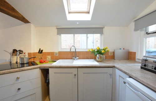 Orford Cottage | THE MOORINGS, ORFORD, pet friendly, with open fire in Orford