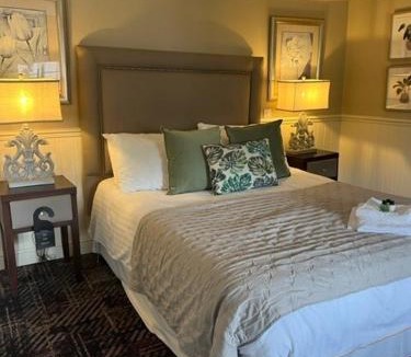 Abridge Hotel | The New Boar