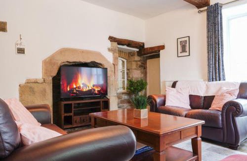 Chapel en le Frith House | The Old Bulls Head