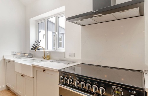 Glentham Cottage | THE OLD CHAPEL, pet friendly, character holiday cottage in Ingham