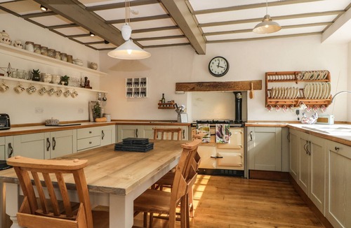 Meathop Cottage | THE OLD POST HOUSE, pet friendly, with open fire in Witherslack