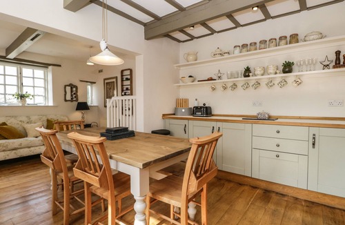 Meathop Cottage | THE OLD POST HOUSE, pet friendly, with open fire in Witherslack