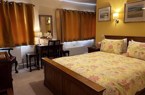 Glentham Bed & Breakfast | The Old Posthouse B&B