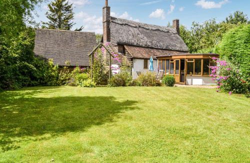 St Michaels House | The Old Thatched Cottage
