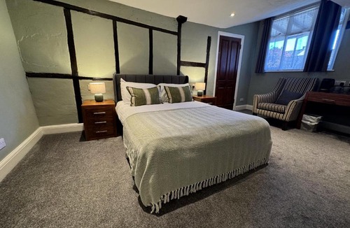 Hemel Hempstead Hotel | The Olde Kings Arms