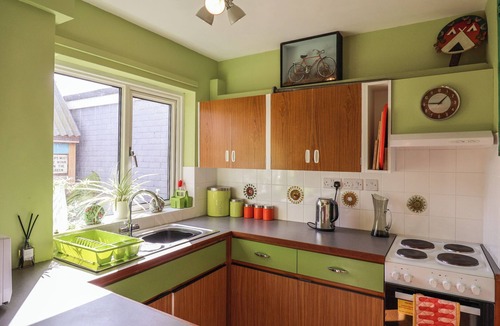 Bury St Edmunds Cottage | The Orchard Close Art House