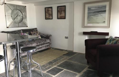 Treator House | The Padstow Cottage - Coswarth House