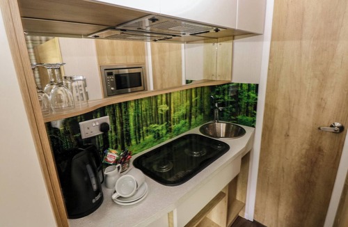 Ferryside Cottage | THE POD, romantic, country holiday cottage, with pool in Ferryside