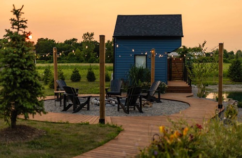 Port Rowan Cabin | The Pondhouse- Backyard Cabin with Sauna & Pond | Port Rowan