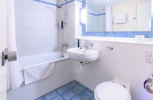 Doncaster Hotel | The Raceby Hotel, Doncaster (South Yorkshire), Part of the AG Collection