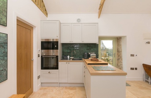 Mabe Cottage | THE READING ROOM, country holiday cottage in Constantine
