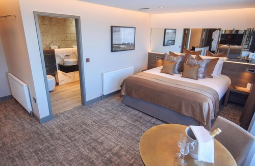 Giffnock Hotel | The Redhurst Hotel Glasgow