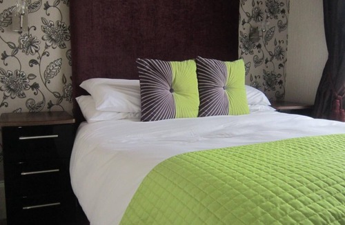 Girvan House | The Royal Hotel