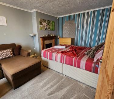 North Stifford House | The Rushdon