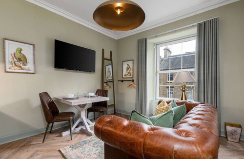 Dalavich Apartment | The Schiehallion Studio at Munro Guest House