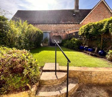 West Buckland House | The Snuggery Cottage
