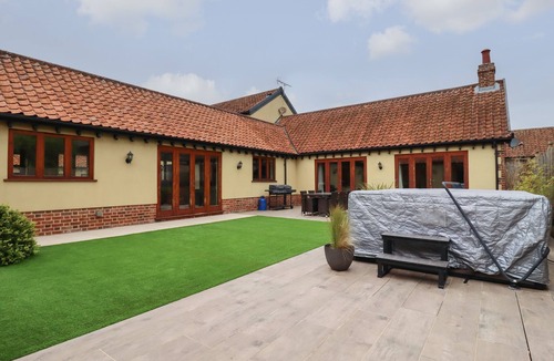 Diss Cottage | The Stables at Hall Barn