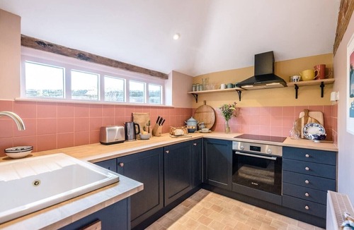 Woodbridge Apartment | The Stables, Ivy Lodge Barn, Hoo
