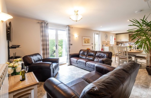 Saxmundham Cottage | The Stables, near #Kelsale - sleeps 4 - Close to famous destinations like #Aldeburgh #Thorpeness #Fr