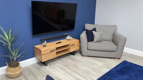 Wick Apartment | The Store by Caithness Luxury Apartments NC500 - Luxury modern conversion with open plan living - Sleeps 4 - PREFERENTIAL RATES FOR LONG STAY TRADES - CONTACT US -