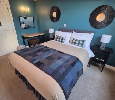 Birch Vale House | The Waltzing Weasel