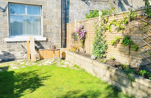 Dunfermline Cottage | The Wee Cottage - UK42919