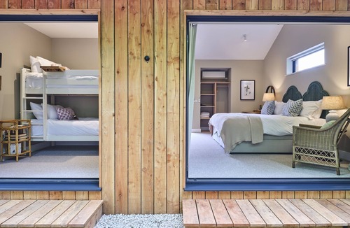 Barrow Cabin | The Weeping Willow Lodges
