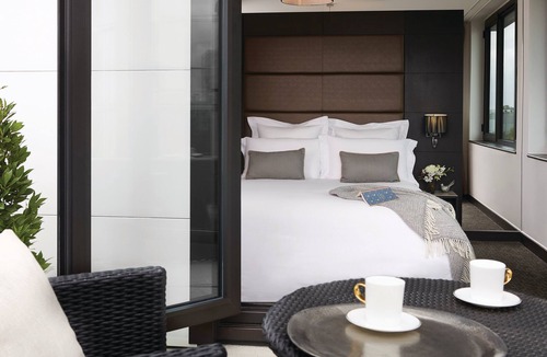 Stratford and New Town Hotel | The Westbridge Hotel