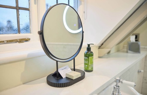 Ampthill Hotel | The White Hart