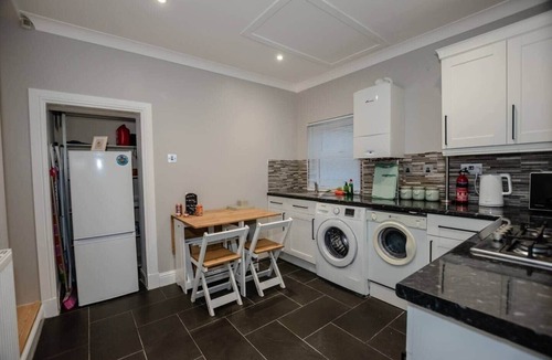 Bathgate Apartment | The White House East Wing near Edinburgh