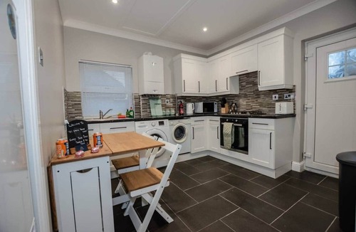 Bathgate Apartment | The White House East Wing near Edinburgh