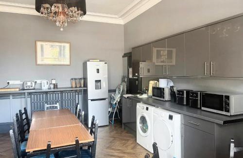 Kirkcaldy Hotel | The Windsor Hotel and Bar