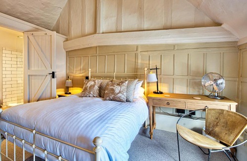 Coggeshall Hotel | The Woolpack Inn