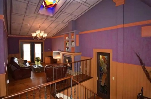 Niagara-on-the-Lake Cottage | This European flair minutes from historic Niagara On The Lake
