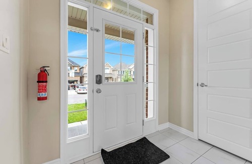 Cambridge House | This house is a 4 bedroom(s), 2.5 bathrooms, located in Cambridge, ON.