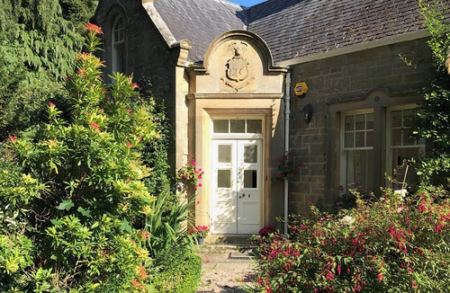 Forres Cottage | This property is suitable for everyone from young families to couples.