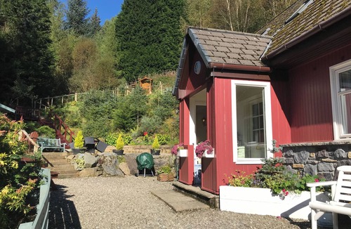 Callander Cottage | This property was formerly known as Loch View Cottage.