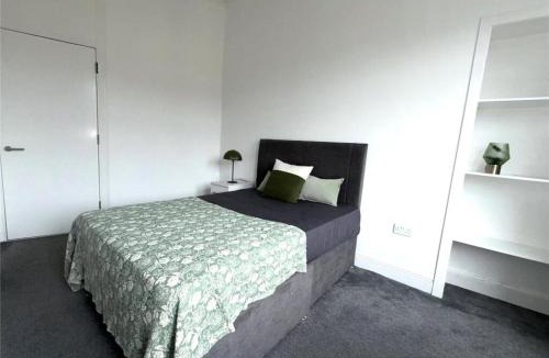 North West Apartment | Three Bedroom Flat Glasgow West End