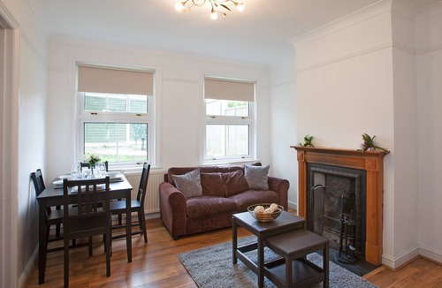 Chelmsford House | Three Bedroom House in Chelmsford