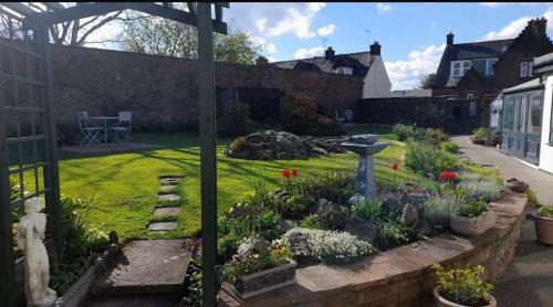 Lochmaben House | Three Trees Cottage