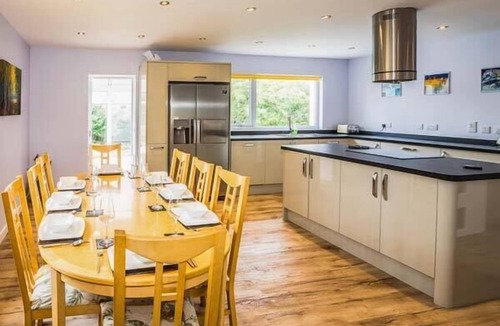 Aultbea Cottage | TIGH NA SITH, pet friendly, country holiday cottage in Aultbea