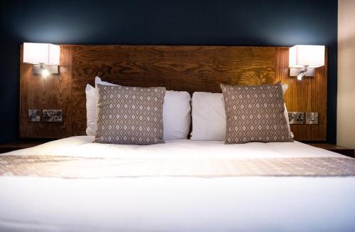 Bothwell Hotel | Toby Carvery Strathclyde, M74 J6 by Innkeeper's Collection