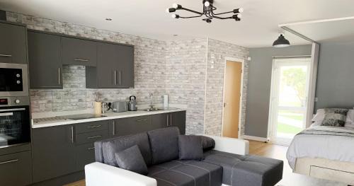Ipswich Apartment | Toothbrush Apartments - Central Ipswich - Nr Train Station